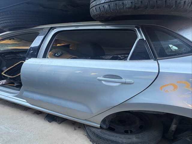 Puerta Trasera Izquierda Volkswagen Polo CAYB