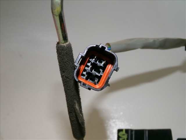 Foto 4ª: Cerradura Puerta Delantera Derecha Kia Carens 2.0 CRDI 2003-2006 [D4EA] (2005)