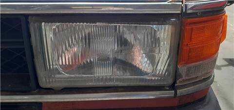 Faro Izquierdo Toyota Carina 1.6 TA4L. TA60L)