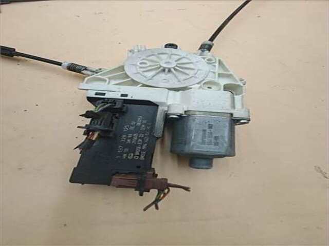 Foto 2ª: Elevalunas Eléctrico Delantero Izquierdo Peugeot 407 2.0 PREMIUM [2.0 LTR. - 100 KW 16V HDI FAP]