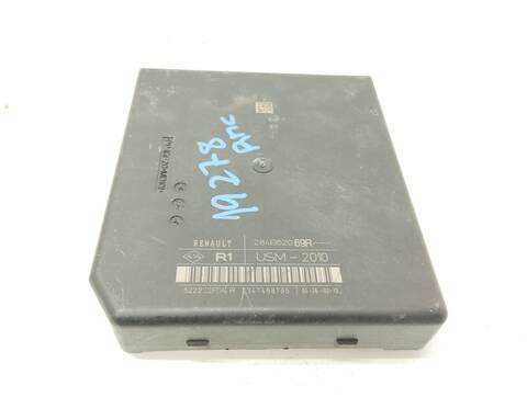 Foto 4ª: Caja Reles Fusibles Renault Megane D III BERLINA 5P DYNAMIQUE [H5F A4] (2013)