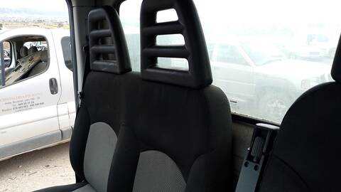Foto 2ª: Asiento Delantero Derecho Iveco Daily EINZELKABINE 35 C... RADSTAND 3000 126CV 93KW [F1AE0481E4] (2012)