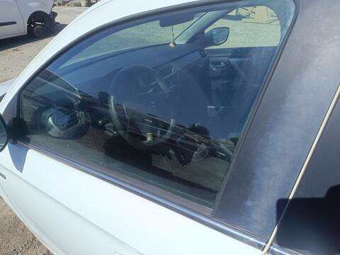 Luna Delantera Izquierda Citroen C Elysee BHY