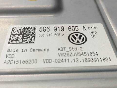 Foto 2ª: Pantalla Multifuncion Volkswagen Golf 1.6 TDI (2012)