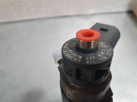 Foto 2ª: Inyectores Volkswagen Golf ADVANCE BLUEMOTION 105CV 77KW [CLHA] (2014)