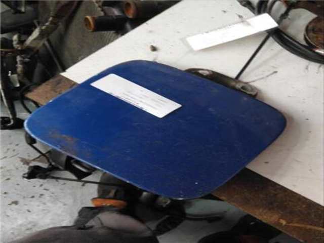 Tapa Exterior Combustible Toyota Hiace 2.4 D LXH12_. LXH22_) FURGON