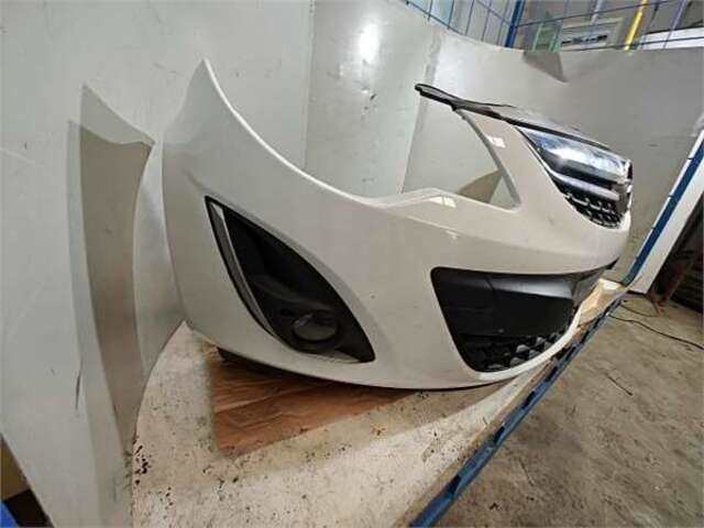 Foto 3ª: Paragolpes Delantero Opel Corsa 1.2 CMON [1.2 LTR. - 59 KW 16V CAT (Z 12 XEP - LB4)]