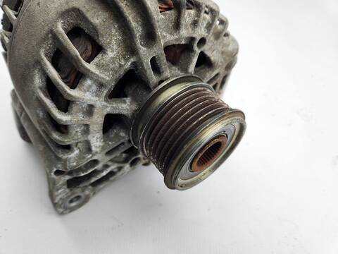 Foto 3ª: Alternador Renault Megane BUSINESS BERLINA 95CV 70KW III BERLINA 5 P [K9K846] (2014)