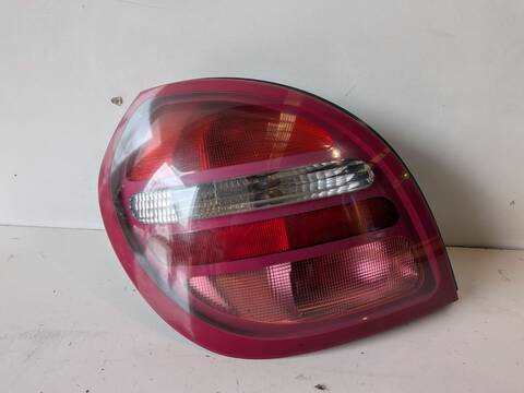 Piloto Trasero Izquierdo Nissan Almera YD22