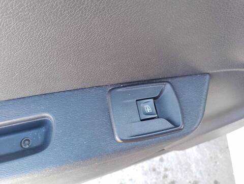 Foto 3ª: Botonera Elevalunas Dacia Lodgy COMFORT 95CV 70KW [K9K U8] (2019)