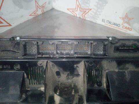 Foto 4ª: Mando Calefacción A. A. Audi A8 4.2 QUATTRO 335CV 246KW [BFM] (2003)