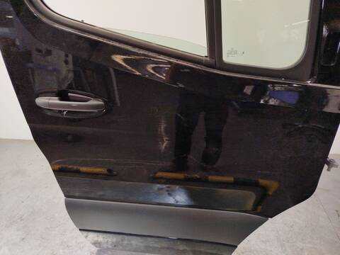 Foto 2ª: Puerta Delantera Derecha Mercedes Sprinter 419 CDI RWD 907.643 907.645 907.647) 190CV 140KW FURGONETA [654920] (2024)
