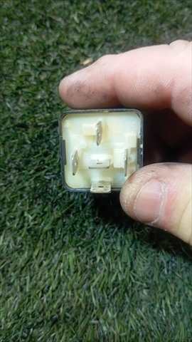 Foto 3ª: Caja Reles Fusibles Santana Anibal 2.8 TD MILITAR [8140.43P] (2004)