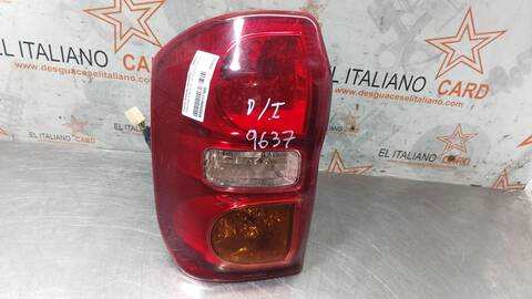 Piloto Trasero Izquierdo Toyota Rav4 2.0 D-4D EXECUTIVE 4X4 2003 ) 116CV 85KW