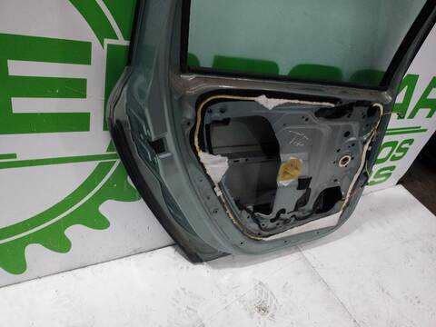 Foto 2ª: Puerta Trasera Izquierda Peugeot 307 1.6 16V HDI 90CV [9HVDV6ATED4] (2005)