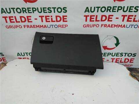 Guantera Toyota Rav4 2.2