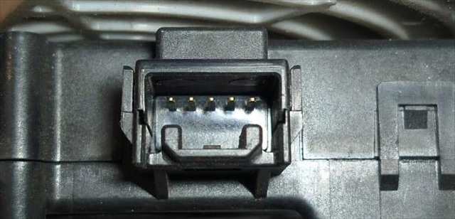 Foto 3ª: Calefacción Toyota Rav4 2.2 D-4D 3 GEN ADVANCE 4X2 [2AD] (2011)