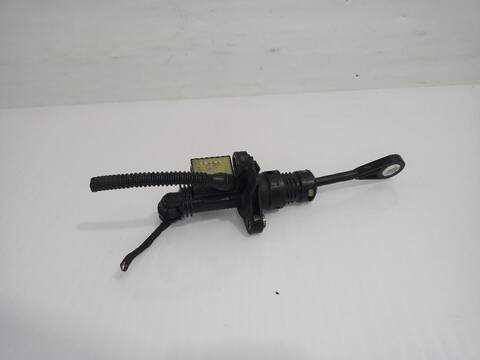 Foto 3ª: Bomba Embrague Seat Arona XPERIENCE PLUS 110CV [DLAA] (2017)