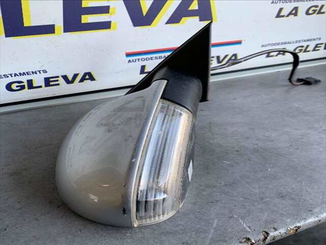 Foto 3ª: Retrovisor Derecho Volkswagen Passat 1.9 TDI130CV BERLINA [AVF] (2004)