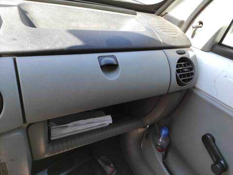 Guantera Renault Kangoo K9K700