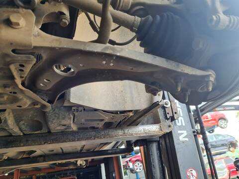 Brazo Suspension Delantero Izquierdo Volkswagen Golf GTD BMT 184CV 135KW