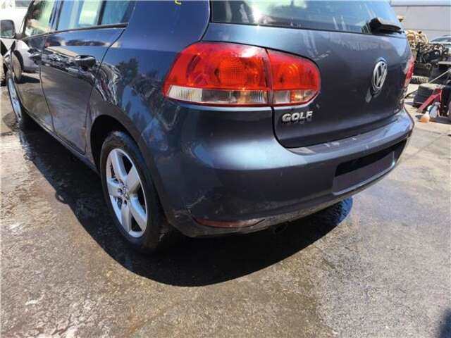 Foto 3ª: Paragolpes Trasero Volkswagen Golf 1.6 ADVANCE BLUEMOTION [1.6 LTR. - 77 KW TDI DPF] [CAY]