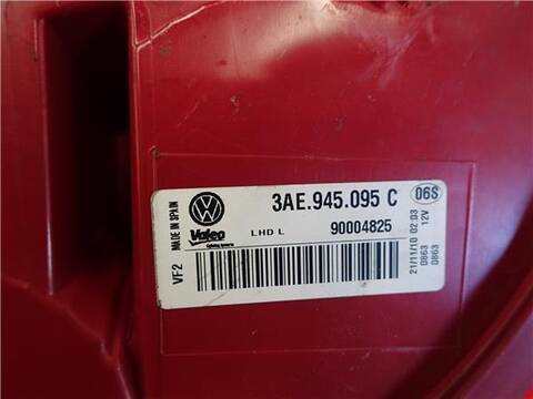 Foto 3ª: Piloto Trasero Izquierdo Volkswagen Passat 1.6 TDI BERLINA 105CV 77KW [CAYC] (2011)