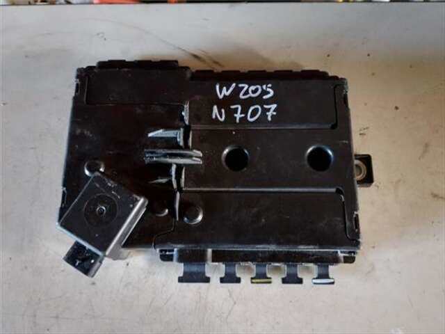 Caja Reles Fusibles Mercedes Clase C 160 2.1 C 220 D (205.304) [2.1 LTR. - 125 KW CDI CAT]