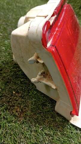 Foto 3ª: Faro Antiniebla Trasero Derecho Toyota Land Cruiser 3.0 D KDJ150 VXL 5P [1KD-FTV] (2008)