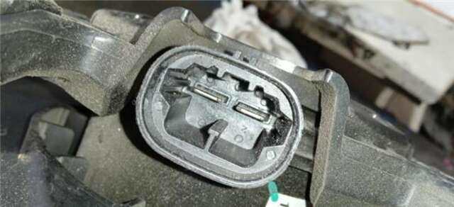 Foto 3ª: Electroventilador Peugeot 208 1.6 HDI [9HP]