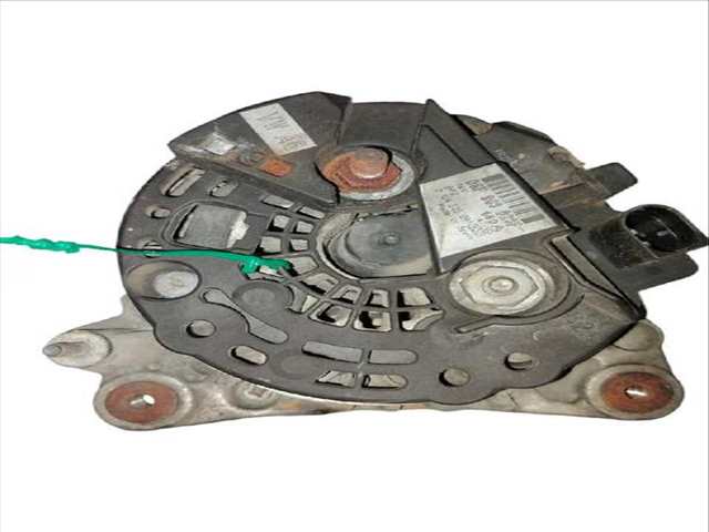 Foto 2ª: Alternador Volkswagen Transporter 1.9 TDI FURGONETA (2003)