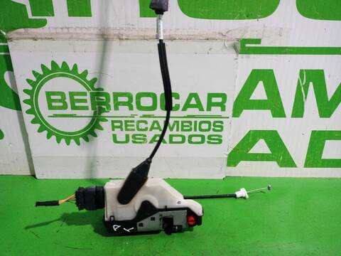 Foto 3ª: Cerradura Puerta Trasera Derecha Peugeot 2008 ALLURE 110CV (2013)