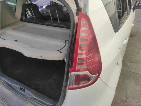 Piloto Trasero Derecho Renault Scenic K9K832
