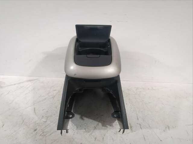 Foto 2ª: Consola Central Toyota Auris 1.33 DUAL-VVTI NRE150_) 101CV [1NR-FE] (2006)