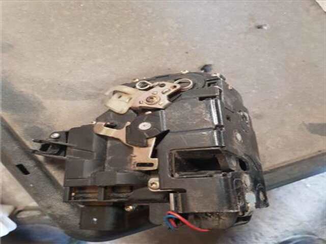 Foto 3ª: Cerradura Puerta Delantera Derecha Seat Toledo 1.9 TDI [ASV]