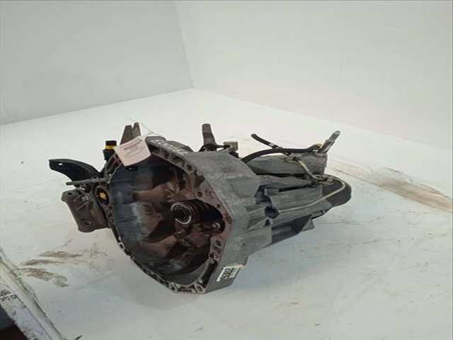 Foto 3ª: Caja Cambios Renault Clio 1.5 DCI DIESEL 64CV 47KW [K9K740] (2010)