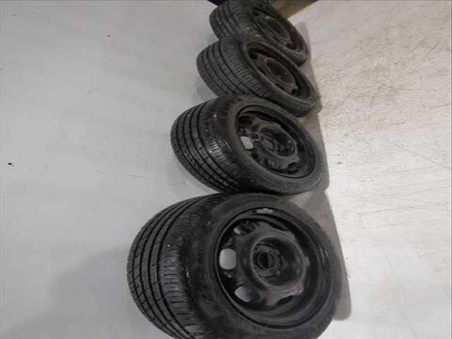 Foto 3ª: Juego LLantas Seat Arosa 1.4 TDI 75CV [AMF] (1997)