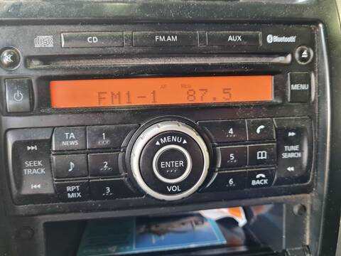 Sistema Audio Radio CD Nissan X-Trail PLATINUM 4X4 150CV 110KW T31)