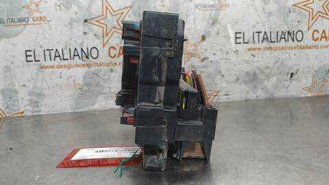 Foto 3ª: Caja Reles Fusibles Citroen Xsara 2.0 HDI 66KW PREMIER BERLINA 90CV [RHY] (2002)