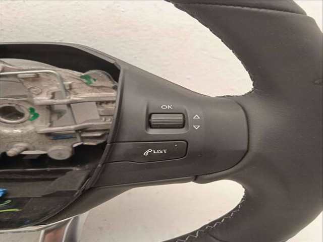 Foto 3ª: Volante Peugeot 2008 1.6 BLUE-HDI FAP 99CV 73KW [BH02] (2021)