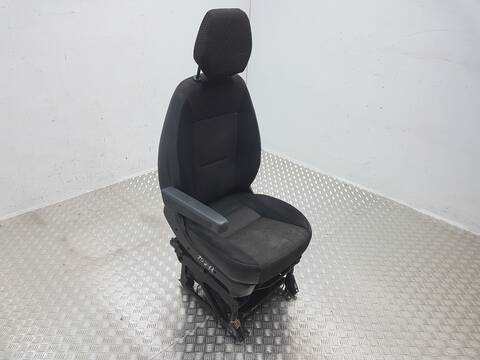 Foto 2ª: Asiento Delantero Izquierdo Peugeot Boxer 335 L1H2 PRO BLUEHDI 140 STARTSTOP (1994)