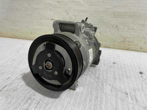 Foto 2ª: Compresor Aire Acondicionado Volkswagen Golf COMFORTLINE BLUEMOTION AUT. 150CV (2013)