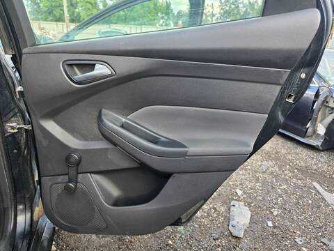 Tapizados Cartoneras Ford Focus IQDB BERLINA