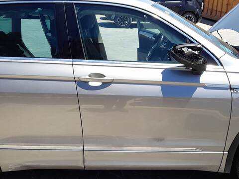 Puerta Delantera Derecha Volkswagen Tiguan 1.5 TSI 150CV 110KW