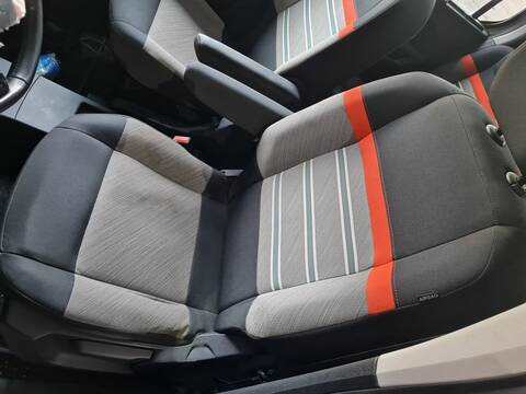 Asientos Traseros Citroen Berlingo SHINE M 131CV 96KW
