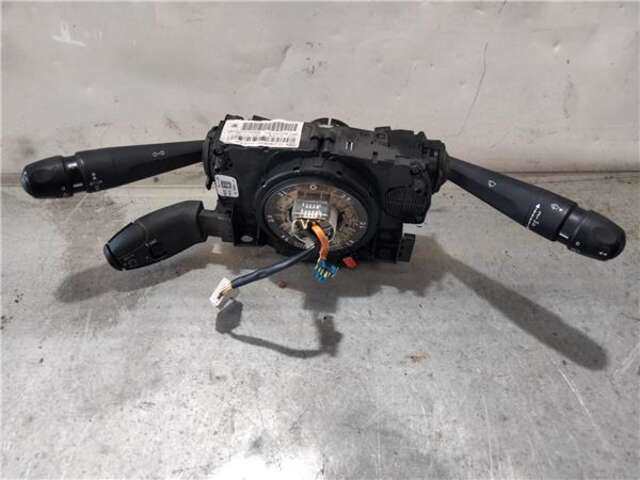 Mando Multifuncion Peugeot 2008 1.5 ACTIVE [1.5 LTR. - 75 KW BLUE-HDI FAP]