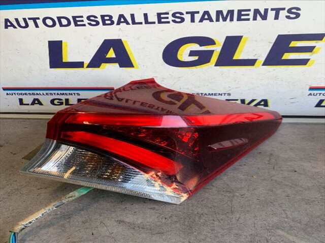 Piloto Trasero Derecho Toyota Auris 1.8 16V HIBRID99CV - 136CV TOTAL 0CV