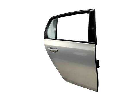 Foto 3ª: Puerta Trasera Derecha Volkswagen Golf 1.4 16V TSI 1390 CM3) 122CV (2008)