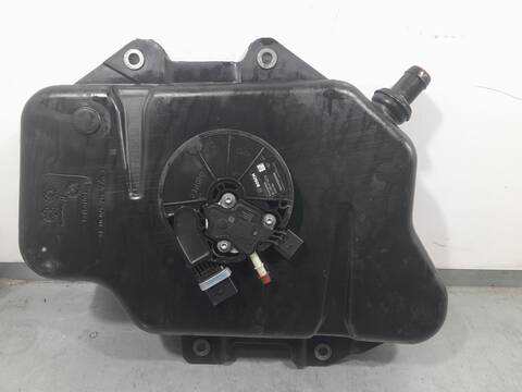 Foto 2ª: Deposito AdBlue Mercedes Vito 114 CDI - 114 BLUETEC 4-MATIC 447.701 447.703 ... 136CV 100KW [651950] (2018)