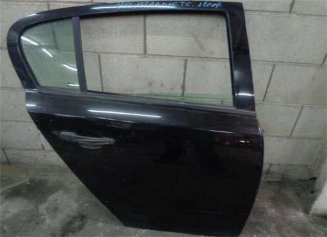 Foto 3ª: Puerta Trasera Derecha Opel Astra 1.7 CDTI [Z 17 DTH]